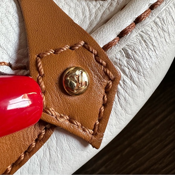 Size 37.5 LOUIS VUITTON WHITE BROWN LOAFERS - Picture 7 of 17